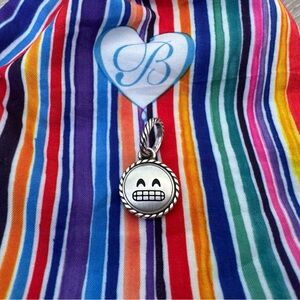 😬🤭BRIGHTON Text Me Please Emoji Charm